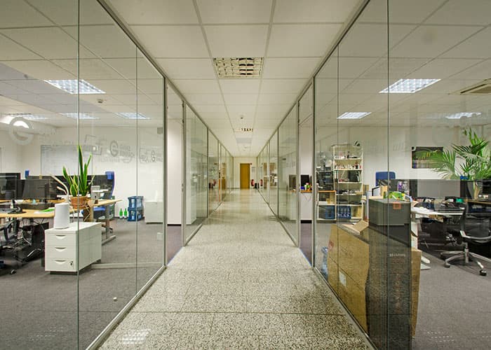 Gewerbehalle mit Verladerampen von Neukirch